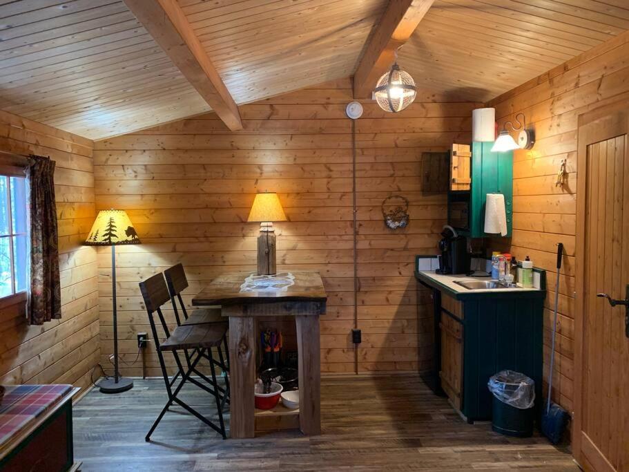 Fancy Fireflies Cabin Hayward Exterior photo