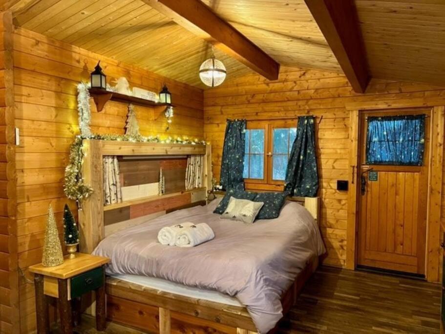 Fancy Fireflies Cabin Hayward Exterior photo